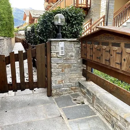 Incantevole Appartamento Con Giardino - Garage Privato E Free Wifi Oulx Exterior photo